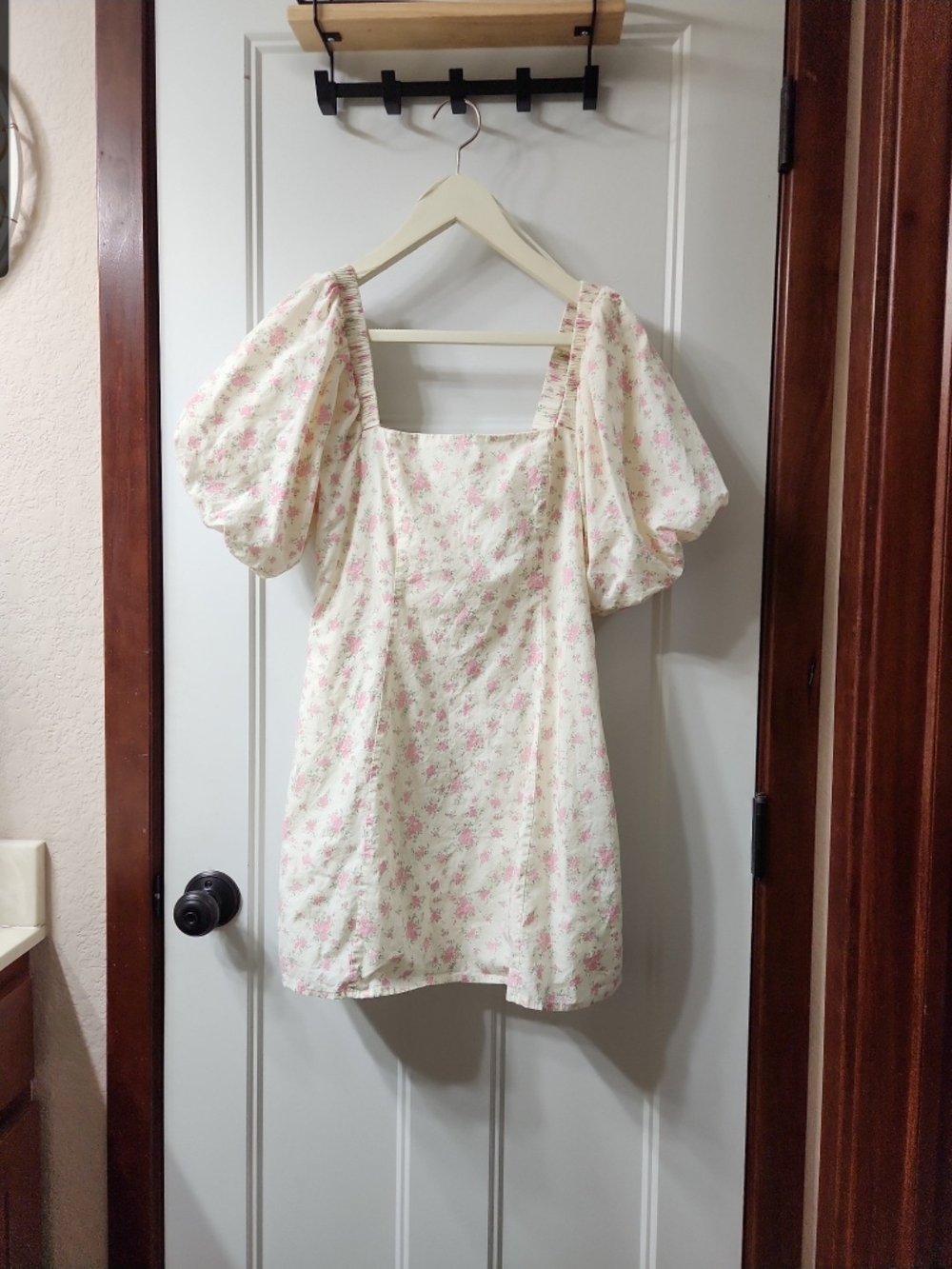 Mable Floral Puff-Sleeve Mini Dress
